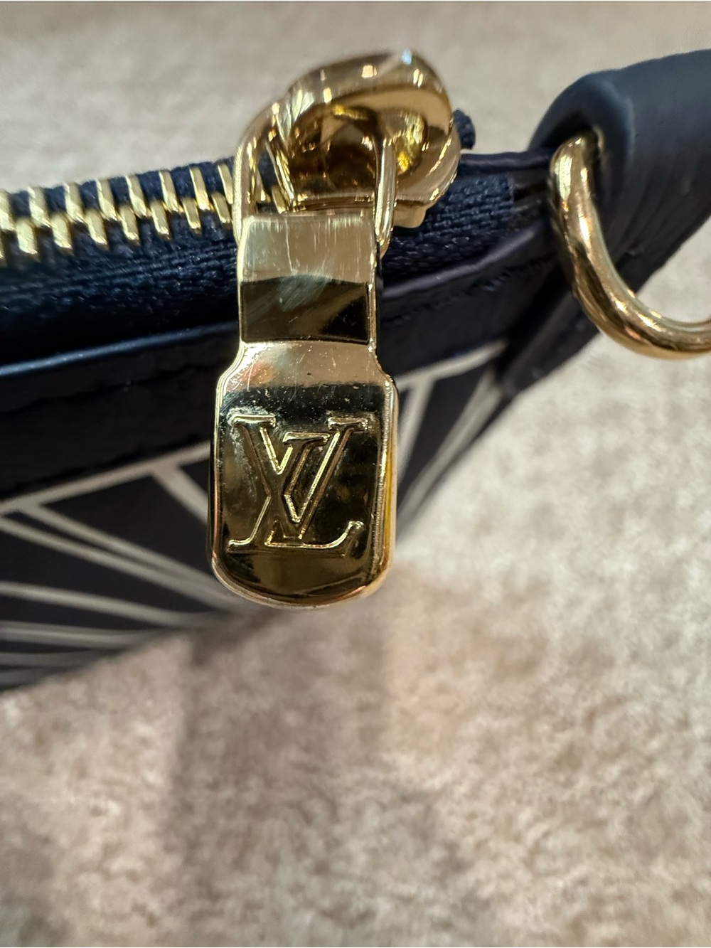 Louis Vuitton Neverfull Inside Out Pochette - Picture 3 of 5